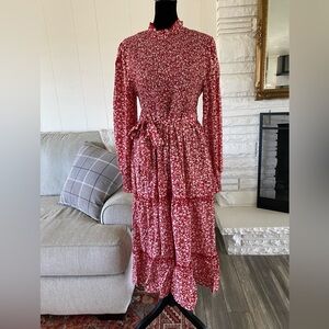 Women’s long sleeve dress size medium.
